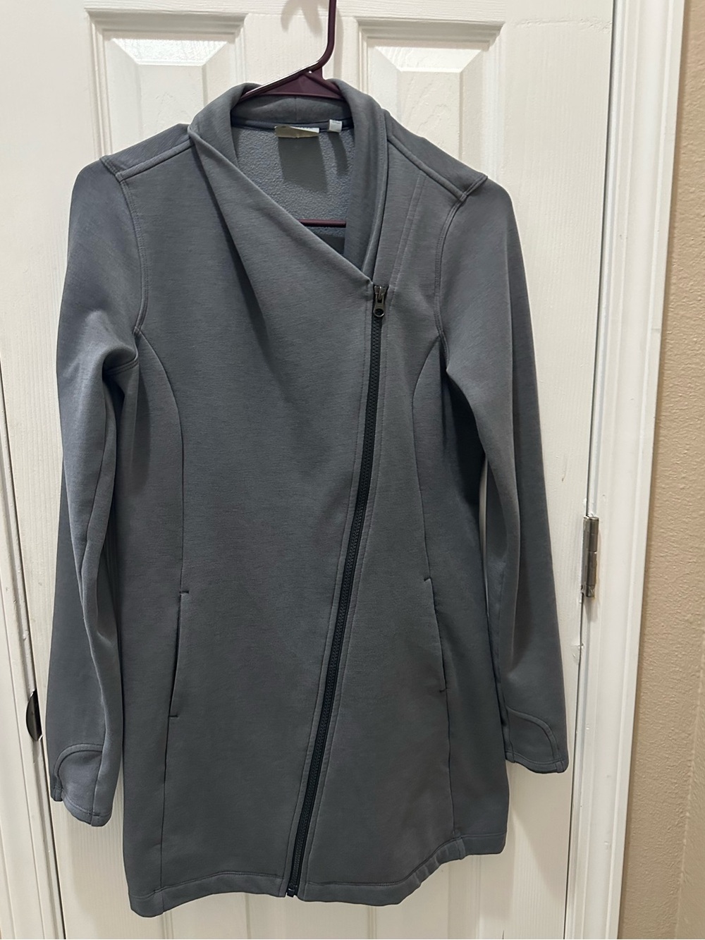 Athleta SoftTech Cya Wool Blend
Grey Jacket Size Small - Picture 10 of 13